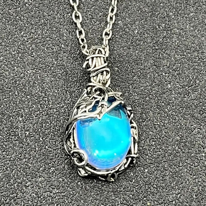 Vintage Unique Thorns and Aurora Protection Necklace - BuddhaEnergyHealing