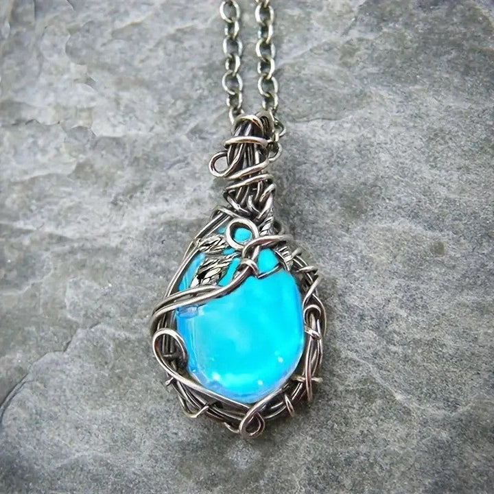 Vintage Unique Thorns and Aurora Protection Necklace - BuddhaEnergyHealing